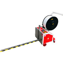 Pallet-strapping-machine-feeder-goes-under-pallet